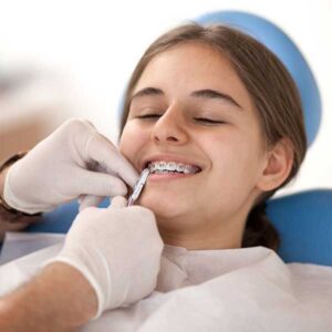 A pediatric patient getting adjusted after exposure and bonding